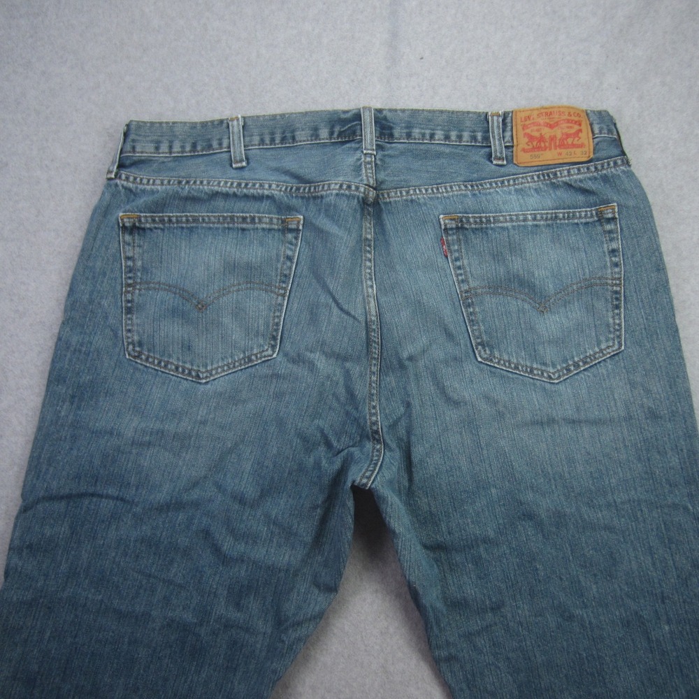 Levis 559 Jeans Mens 42x32 Blue Relaxed Straight Medium Wash Denim - Picture 5 of 16